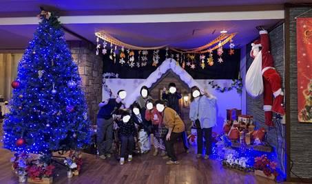 屋内, テーブル, 部屋, 写真 が含まれている画像

AI によって生成されたコンテンツは間違っている可能性があります。